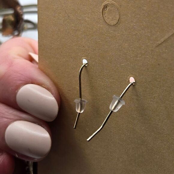 "5/$25" Pair of Mismatched Goldtone Green/Black Boho Bali Style Dangle Earrings - Picture 5 of 5